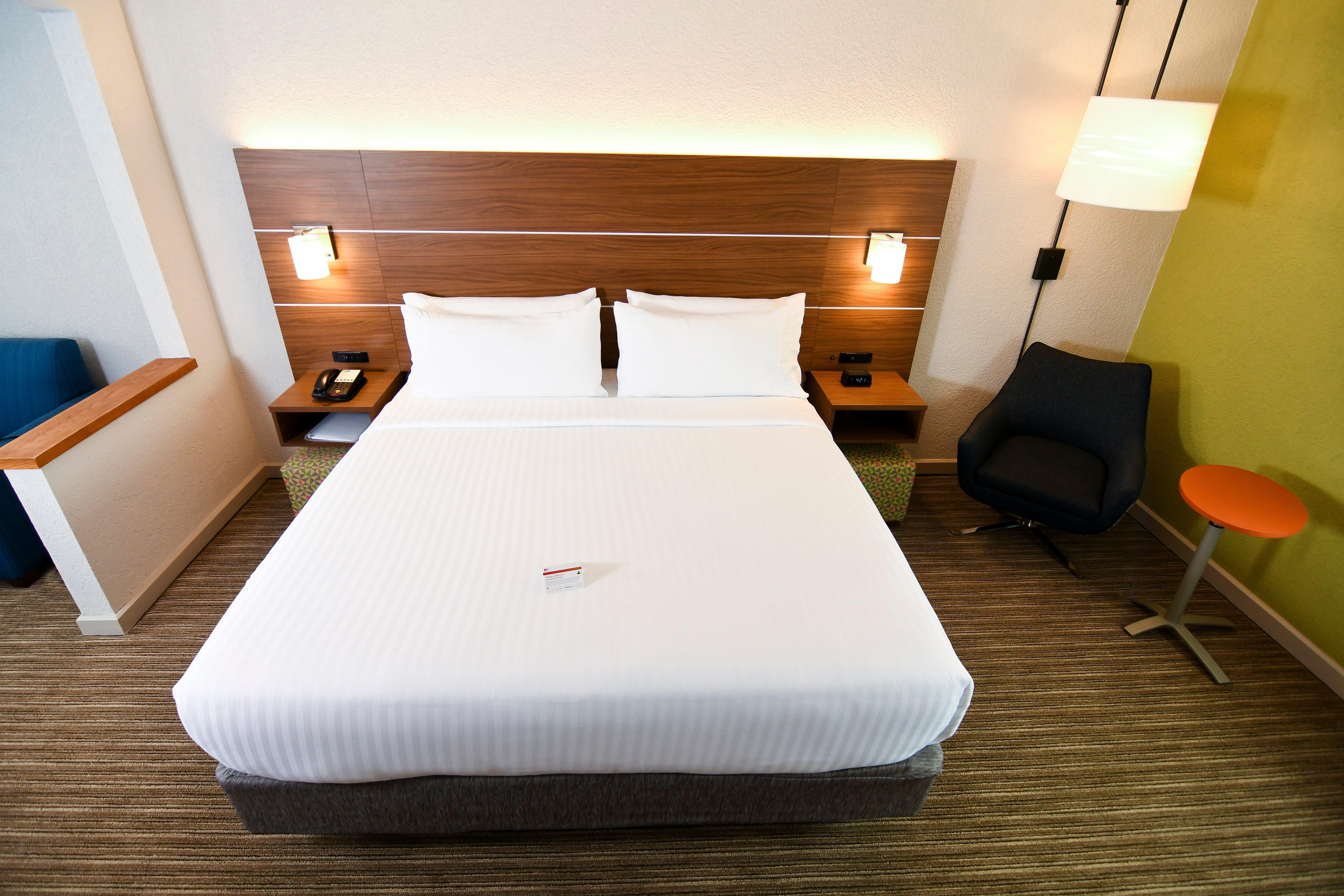 Holiday Inn Express Hotel & Suites Port Clinton-Catawba Island By Ihg Exterior photo