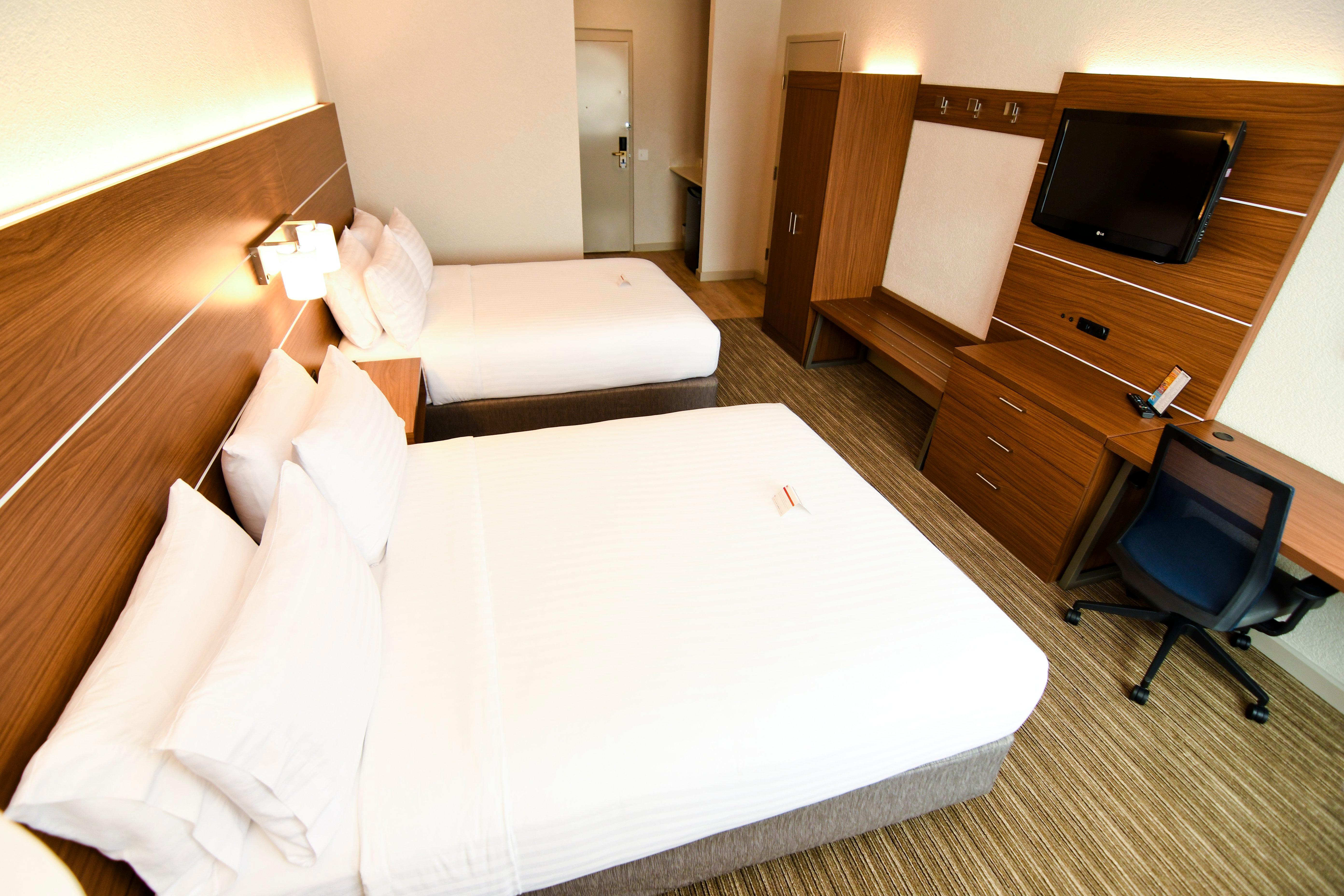 Holiday Inn Express Hotel & Suites Port Clinton-Catawba Island By Ihg Exterior photo