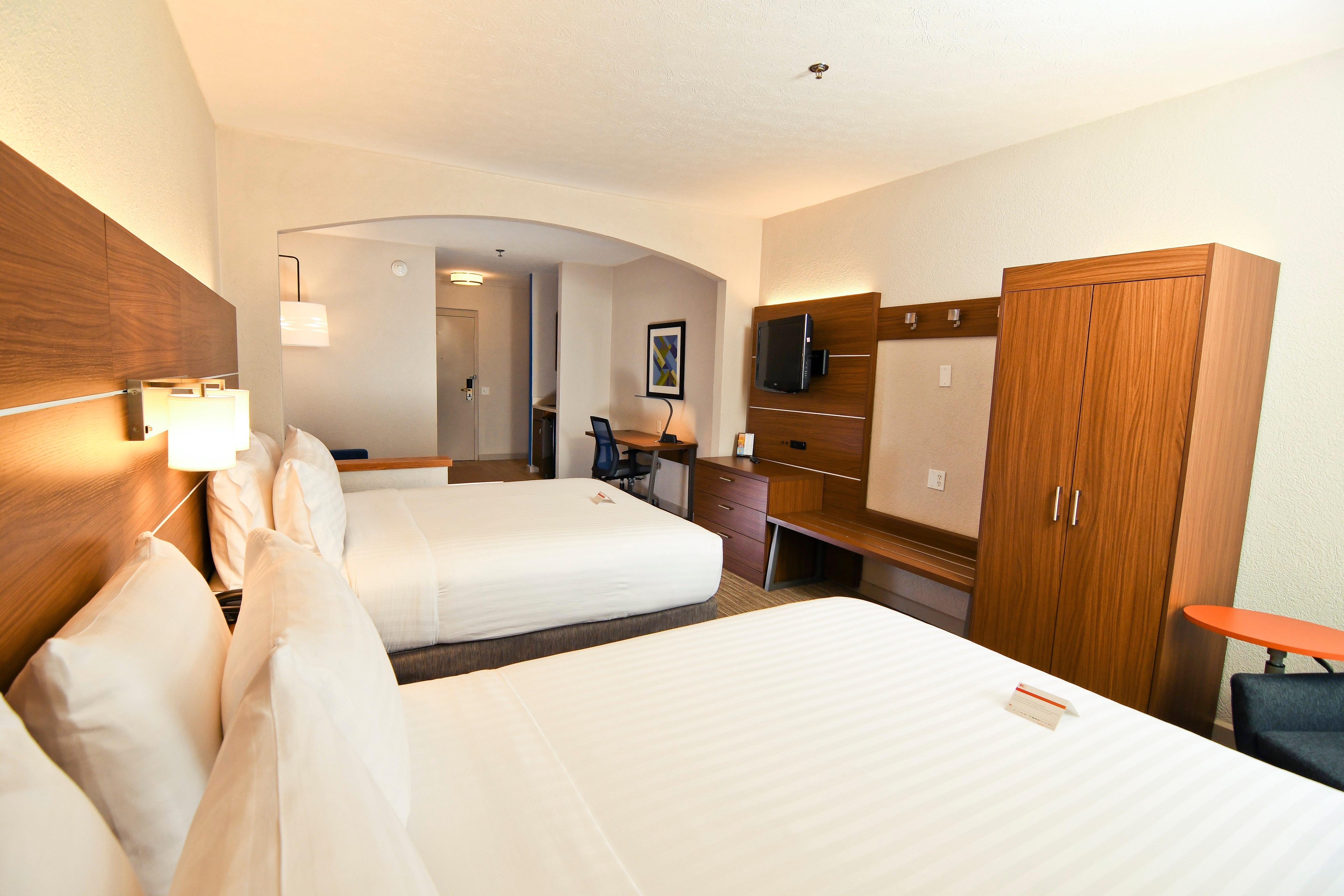 Holiday Inn Express Hotel & Suites Port Clinton-Catawba Island By Ihg Exterior photo